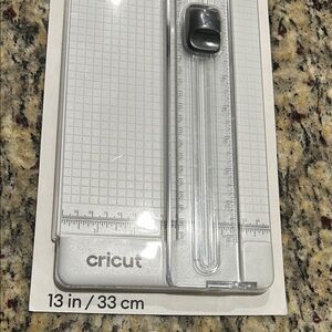 Cricut Clear Grid Paper Cutter
